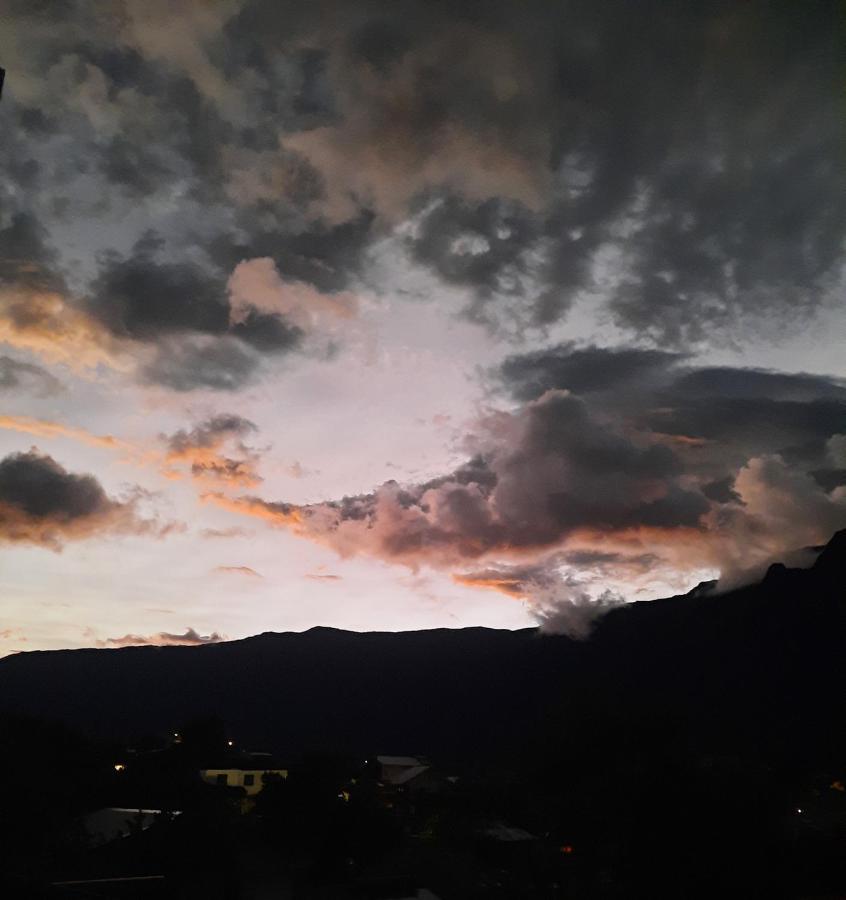 Gite Le Calou Pilon Cilaos Camera foto